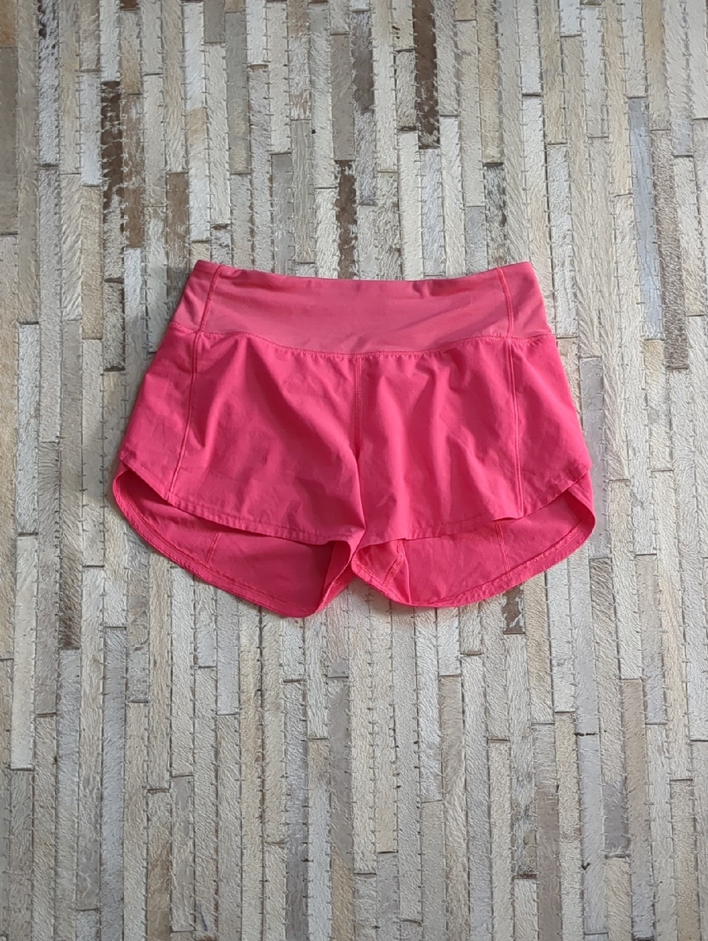 Lululemon Women's Size 4 Pink 4" Speed Up Lined Shorts